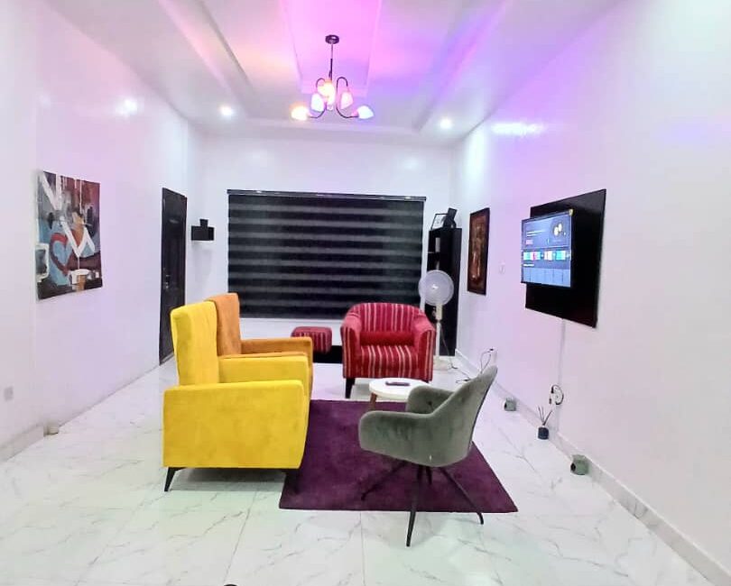 1-bedroom-ikota-living-room