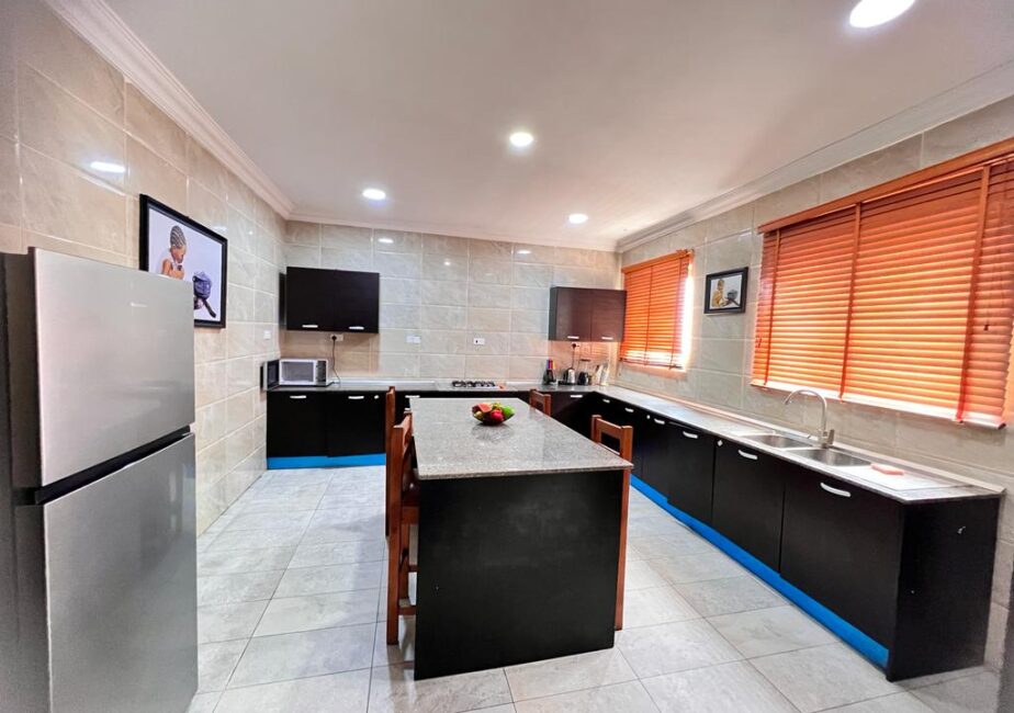 5-bedroom-shortlet-4